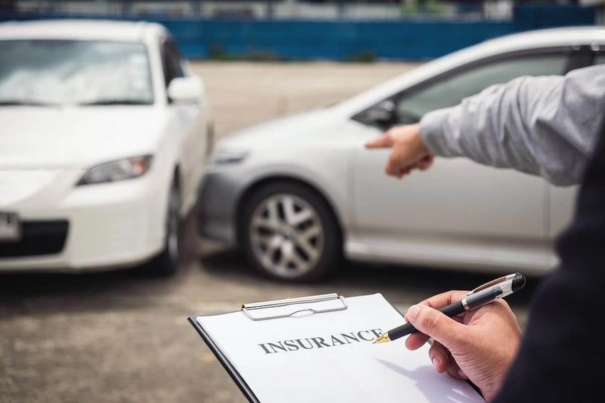 Auto collision insurance claim